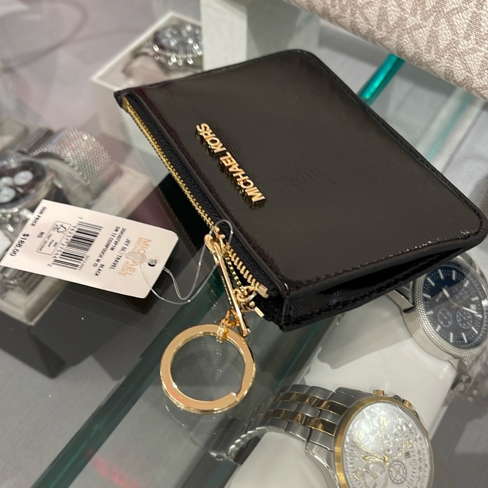 MICHAEL KORS
Jet Set Travel Small Top Zip Coin Pouch With ID Keychain 
Black
NWT - Picture 13 of 16